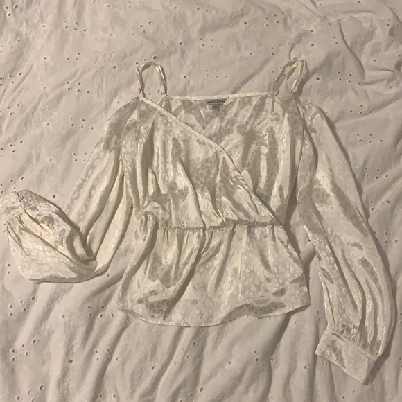 GUESS silky blouse - Picture 1 of 4